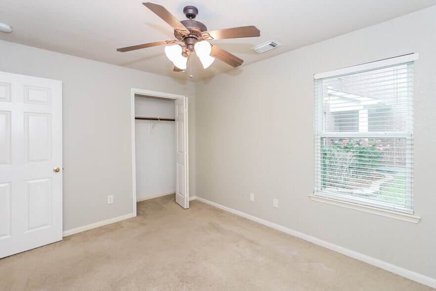 Building Photo - 13910 Maleewan Ln
