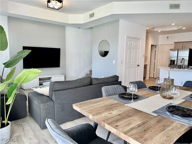 Building Photo - 16220 Via Solera Cir