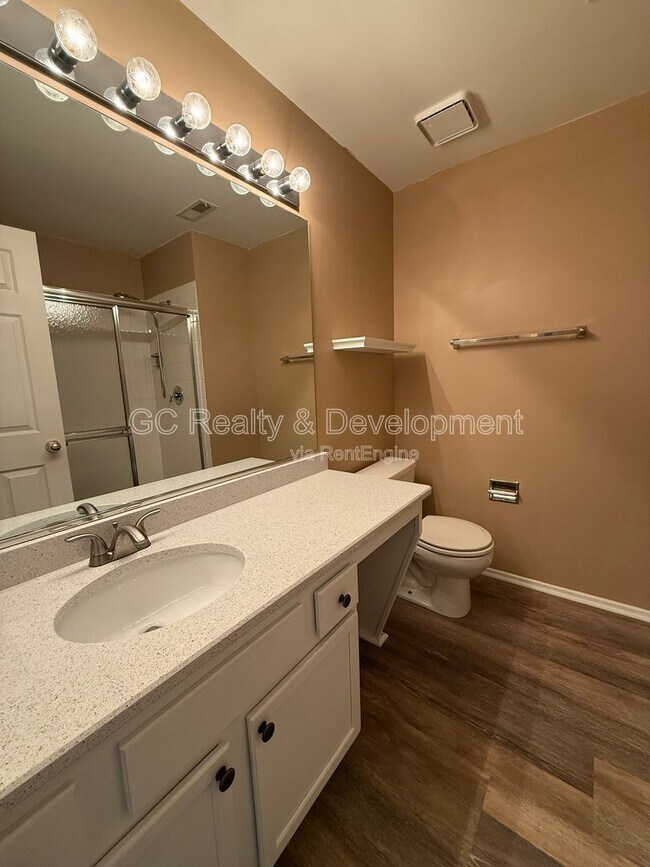 Building Photo - 2878 Meadow Ln