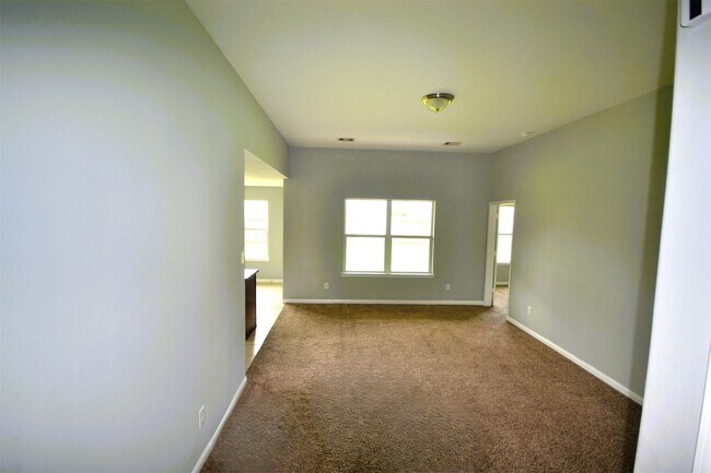 Building Photo - 6958 Chessgate Falls Ln