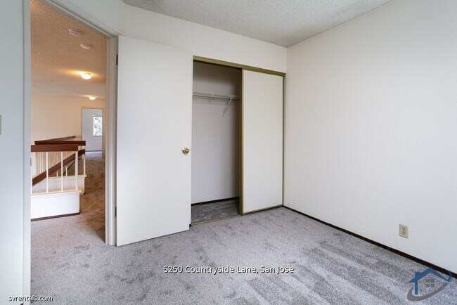 Building Photo - 5250 Countryside Ln