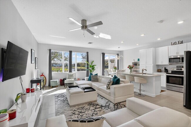 Building Photo - 4790 Navali Dr