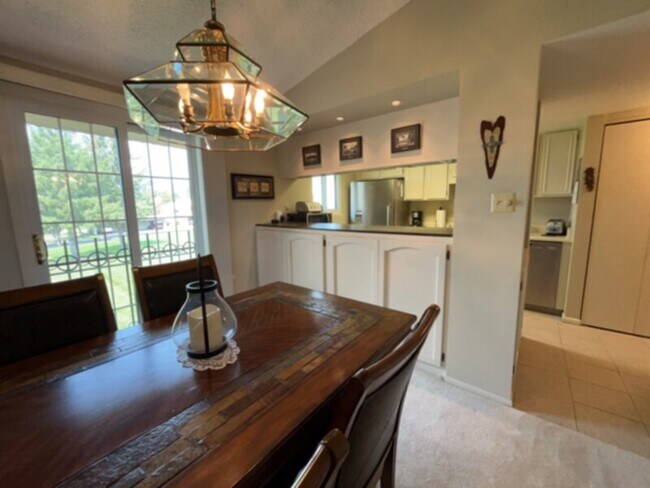 Building Photo - Looking for serenity? This is it! The outs...