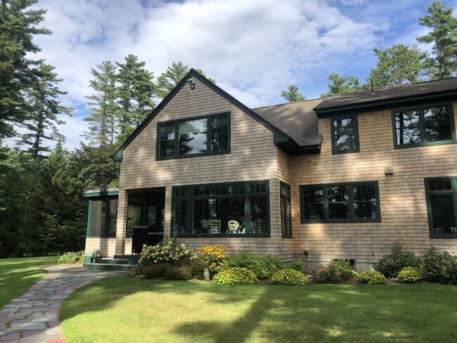 Building Photo - 1140 Roosevelt Trail