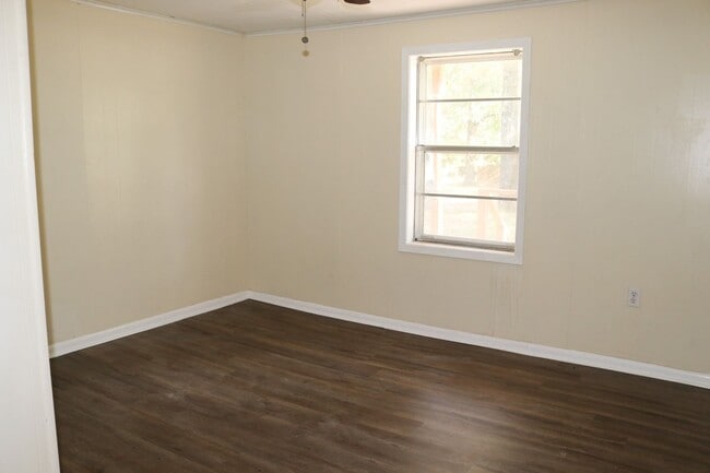 Building Photo - Blanchard Property for Rent