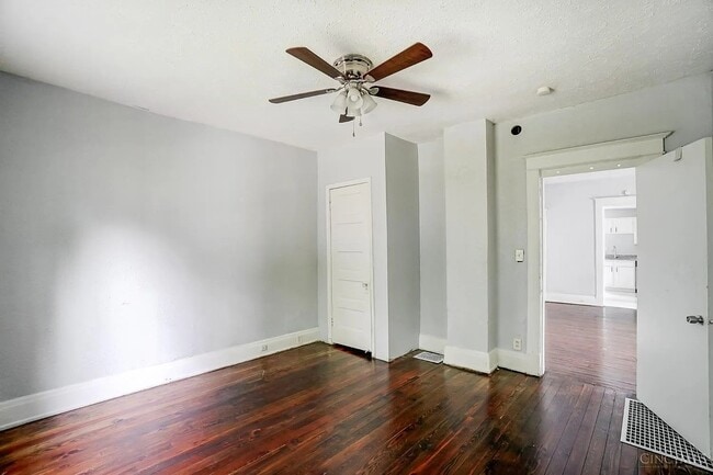 Building Photo - 5128 Blaesi St