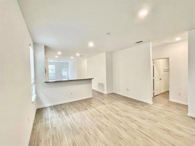 Building Photo - 22627 Bolanzo Ln