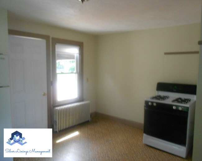 Building Photo - 94 Hurd St