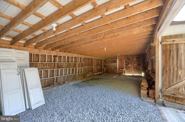 Building Photo - 4551 Colebrook Rd