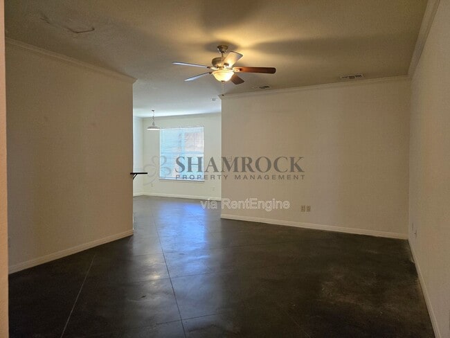 Building Photo - 3068 Clydesdale Way