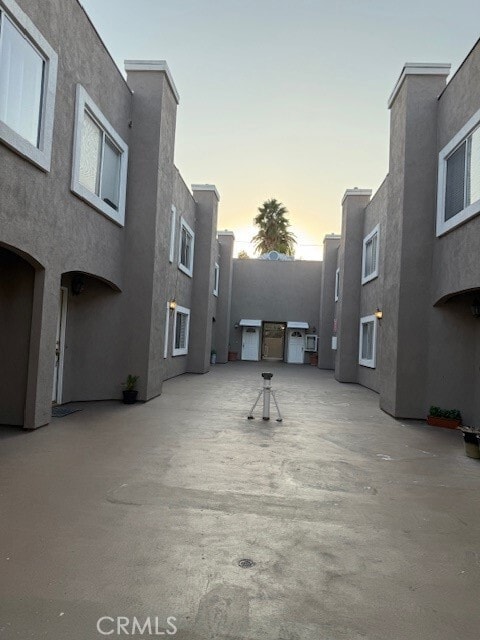 Building Photo - 49 N Parkwood Ave