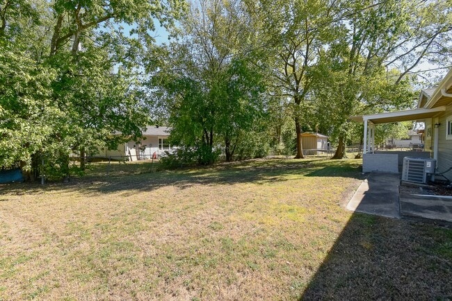 Building Photo - 50003 Del Ra Dr