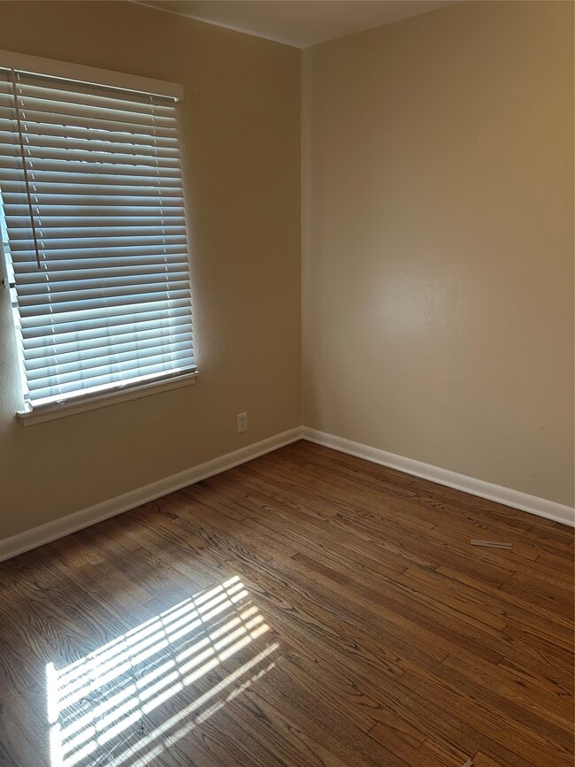 Building Photo - 3927 Faulkner St