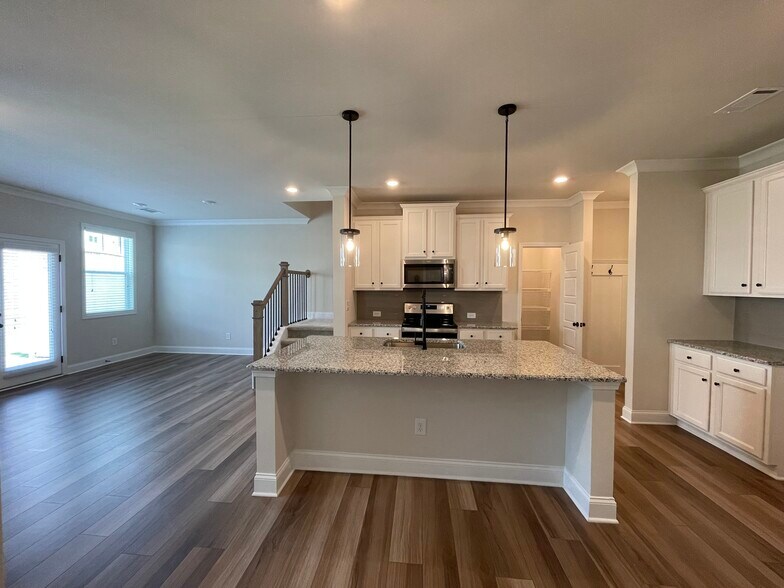 Building Photo - 4623 Cypress Landing Way