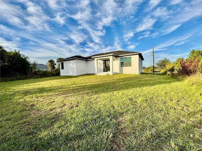 Building Photo - 13435 Bouvardia Ln