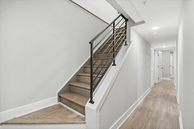 Building Photo - 1511 N 17th St