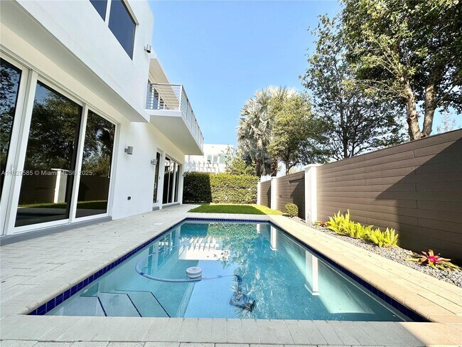 Building Photo - 10258 NW 74th Terrace