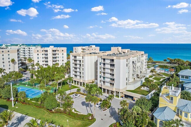Building Photo - 176 Helios Dr
