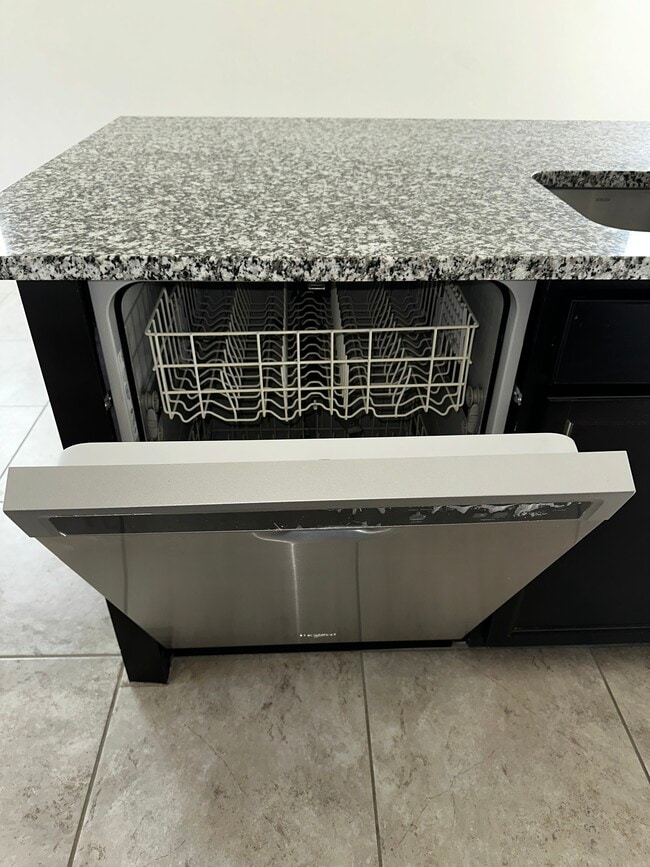 Building Photo - 35288 W San Alvarez Ave