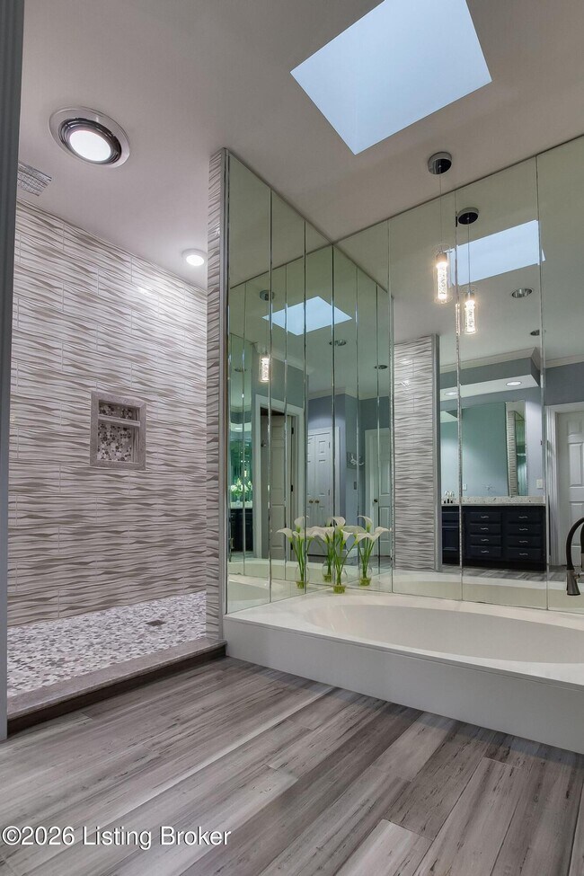 Building Photo - 4017 Woodstone Way