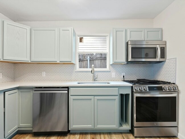 Building Photo - 9524 Watercress Dr