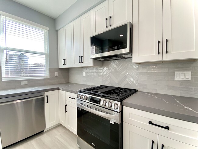 Building Photo - OPEN HOUSE SATURDAY OCT 19th FROM 1 - 3 PM...