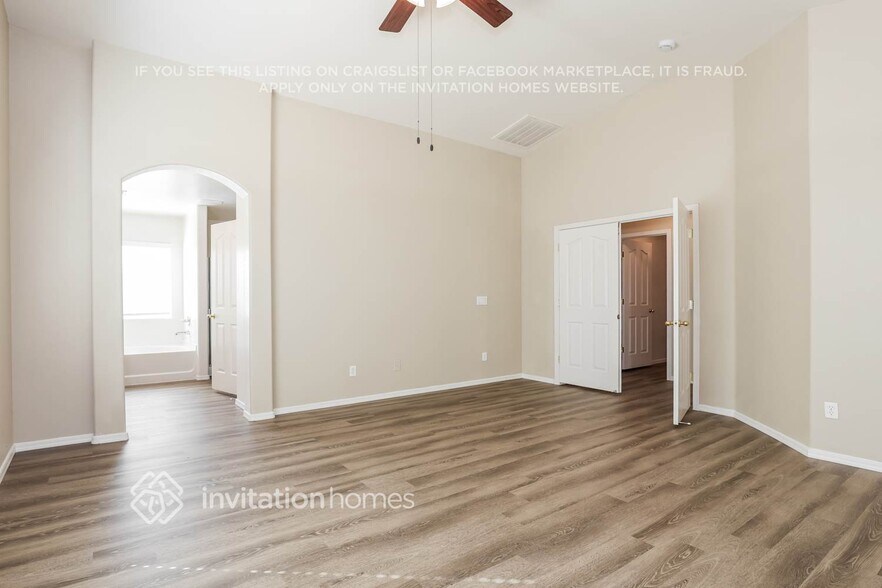 Building Photo - 18443 W Mission Ln