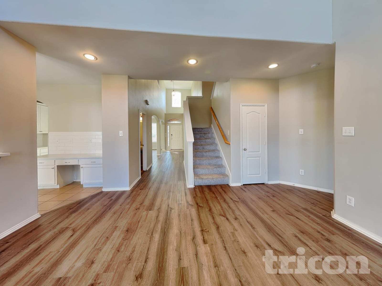 Building Photo - 5824 Somerton Dr