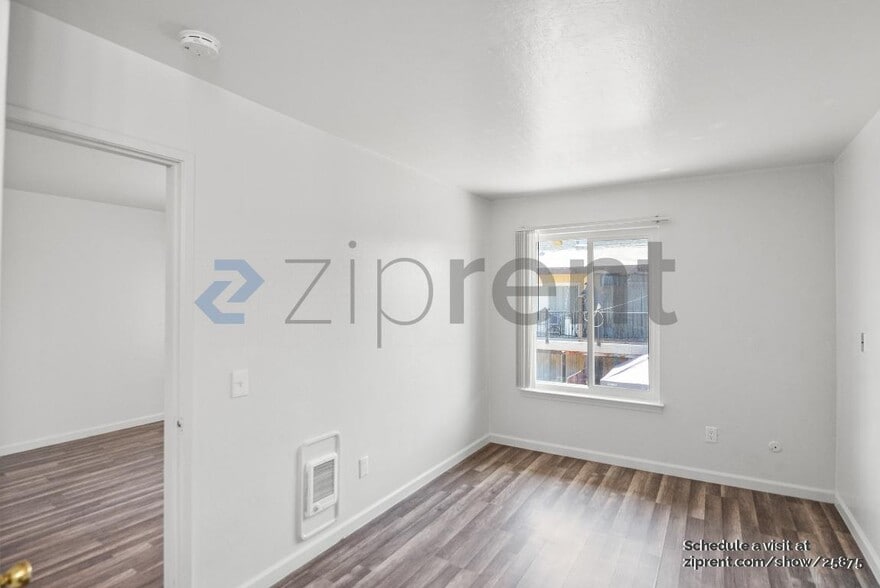 Building Photo - 100 Village Dr