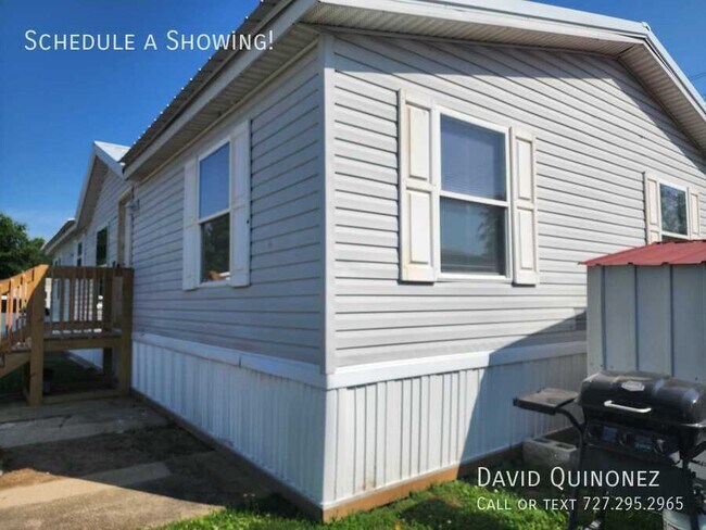 Building Photo - 4614 E Old Trail Rd