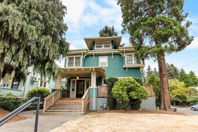 Building Photo - 1231 NW 25th Ave