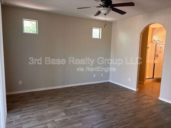 Building Photo - 12690 S 184th Ave