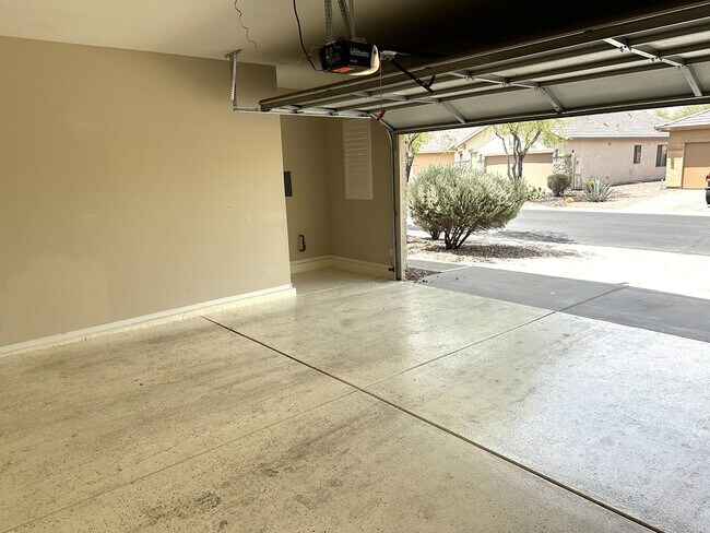 Building Photo - 1719 W Owens Way