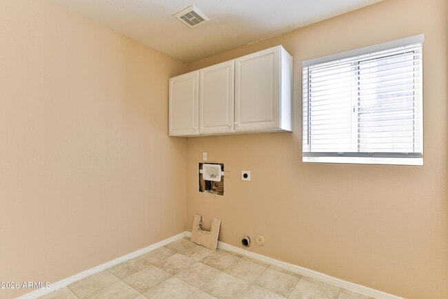 Building Photo - 6759 N 77th Dr