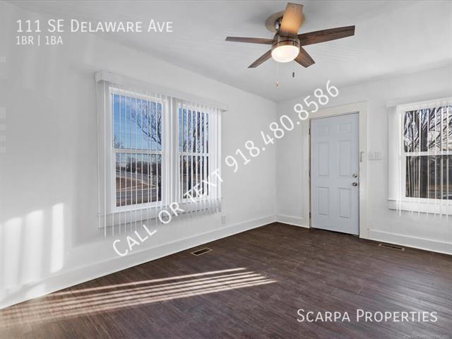 Building Photo - 111 SE Delaware Ave