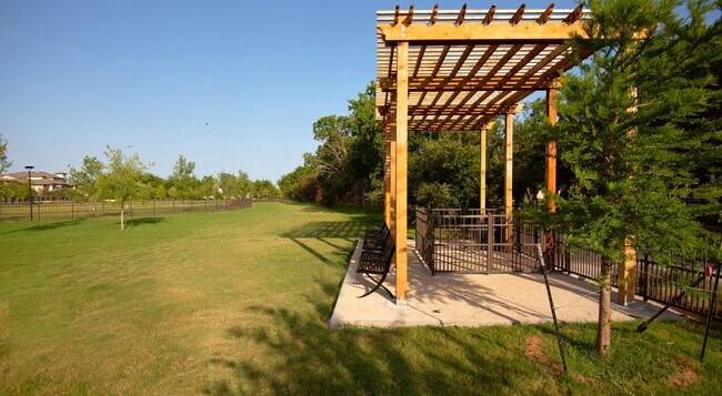 Building Photo - 10820 S I-35 Frontage Rd