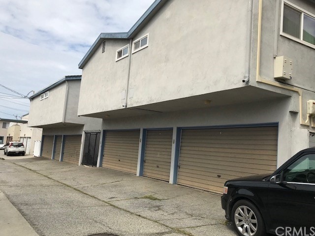 Building Photo - 3564 Del Amo Blvd