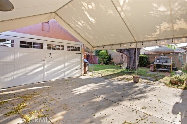 Building Photo - 4116 Brompton Ave
