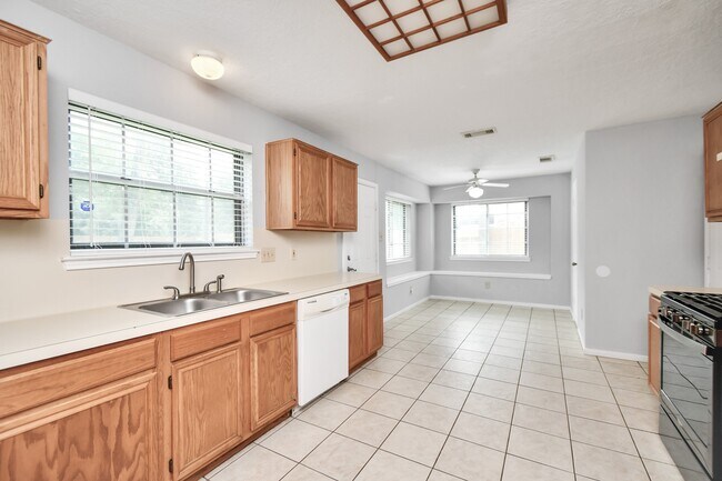 Building Photo - 2707 Blue Mist Dr