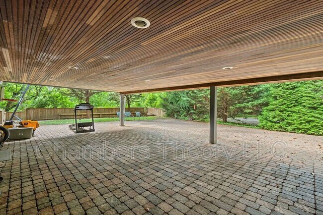 Building Photo - 7713 Arrowood Ct