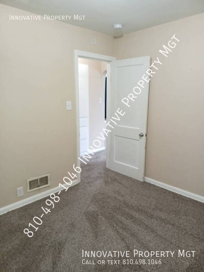 Building Photo - 4354 Elms Rd