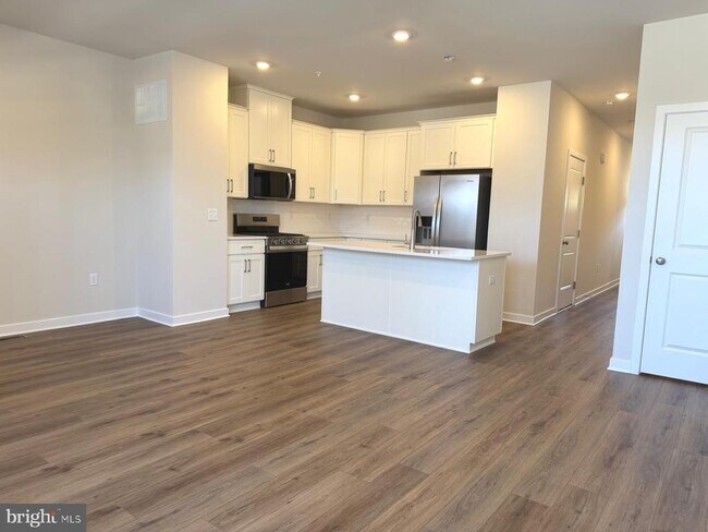 Building Photo - 115 Abramo Victor Dr
