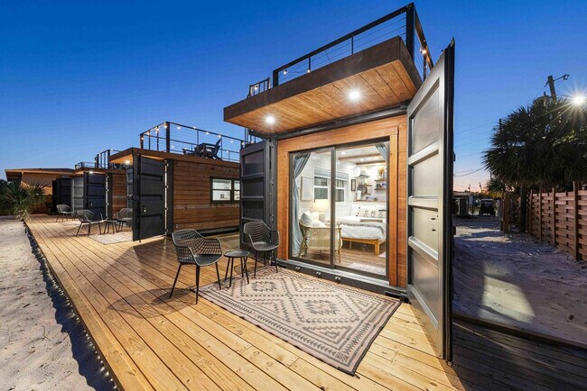 Building Photo - 316 Bream Ave