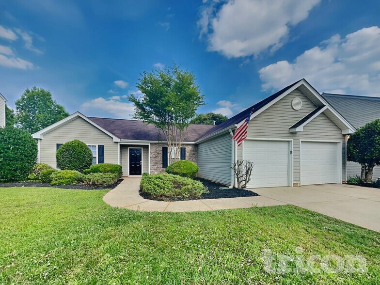 Building Photo - 9728 Avensong Crossing Dr