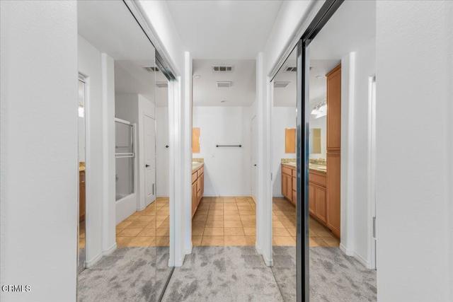 Building Photo - 259 Riverdale Ct