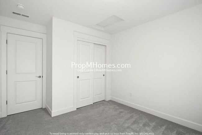 Building Photo - 3614 SE Nebula Ln
