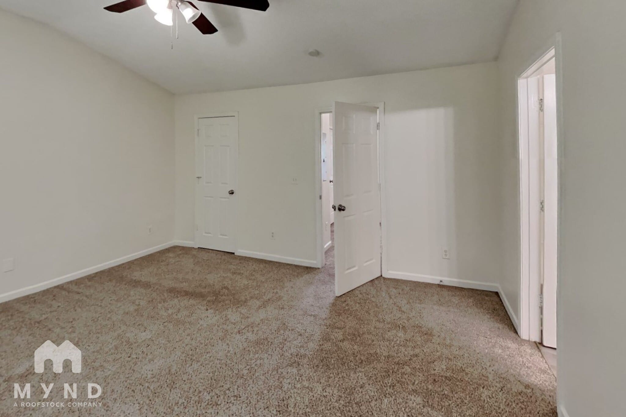 Building Photo - 6332 Hickory Ln Cir