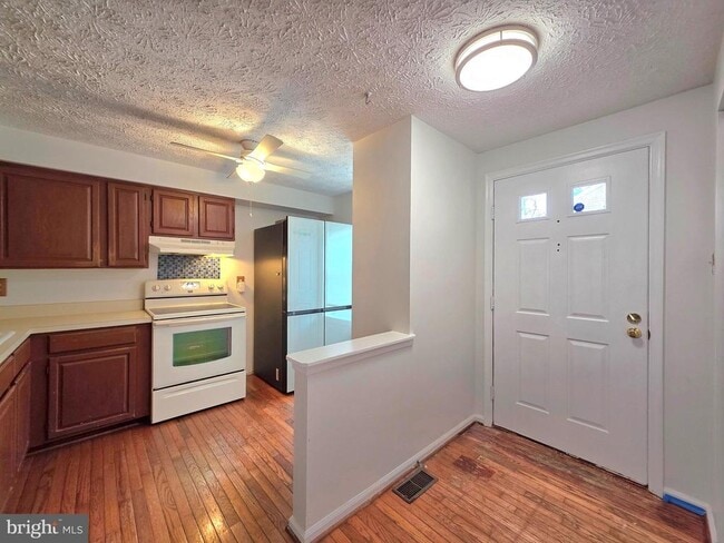 Building Photo - 8568 Koluder Ct