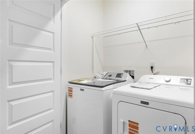 Building Photo - 231 Whiteside Rd