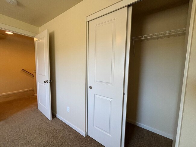 Building Photo - c792